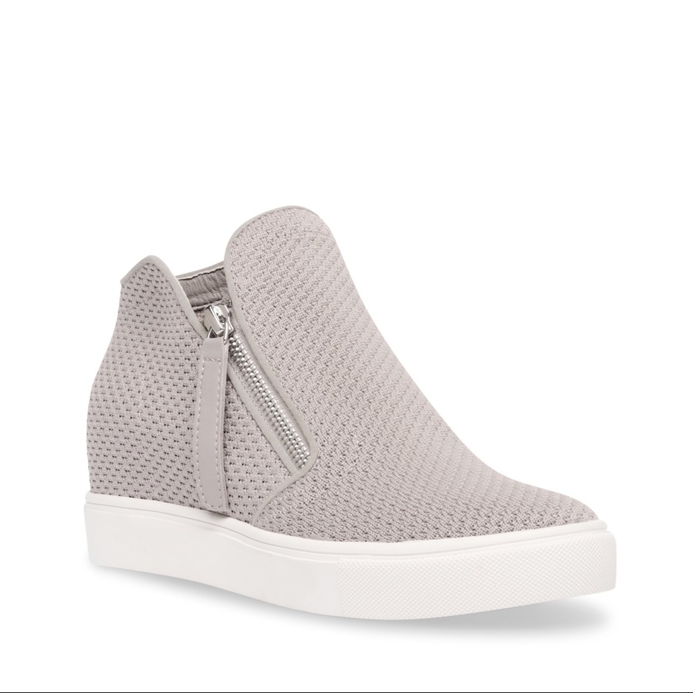 Steve Madden Gray Ankle Booties